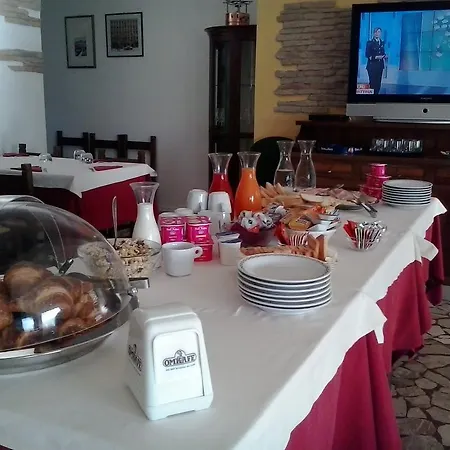 Hotel Pizzeria Mezzolago